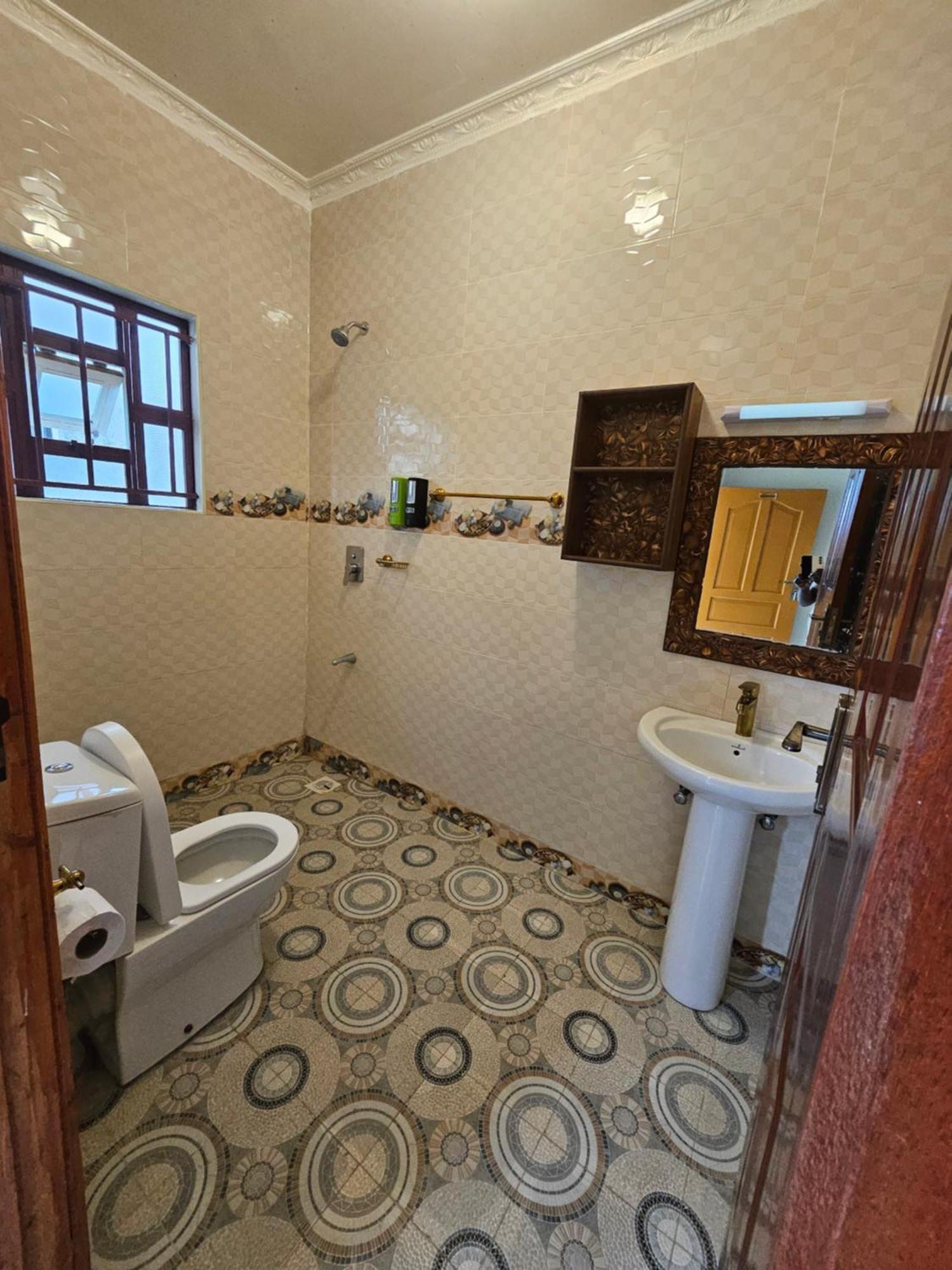 Grand Amoena Guest House Naivasha Eksteriør bilde